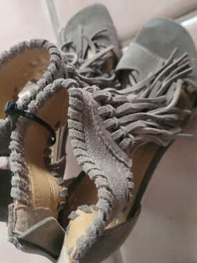 Women’s Fringe Suede Heeled Sandals - Taupe